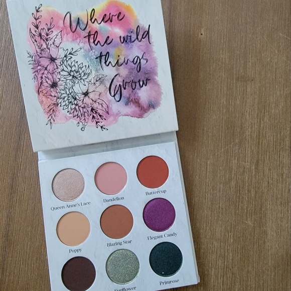 BNIB - Sydney Grace Where the Wild Things Grow palette (light) - Picture 2 of 2